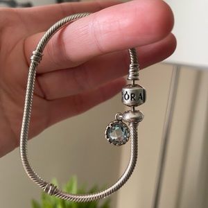 🚫SOLD🚫Pandora bracelet w/charm